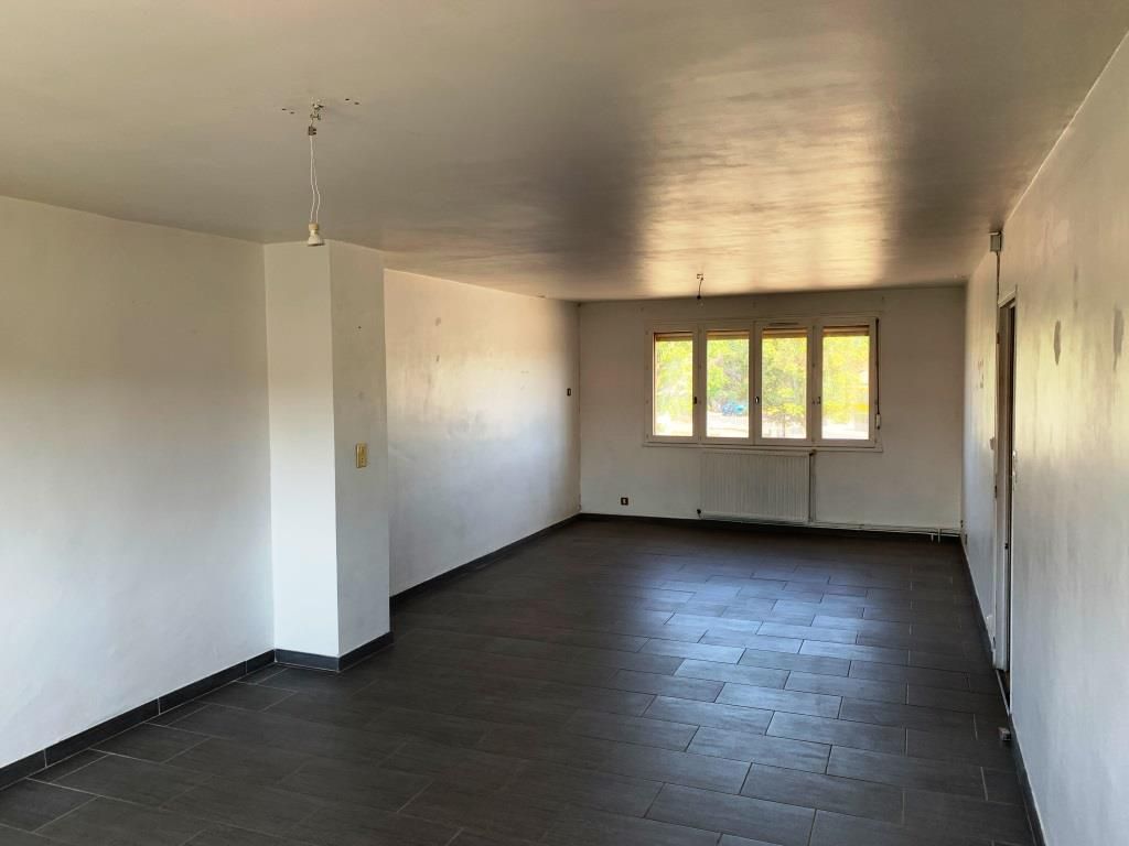 Immeuble de 2 logements indépendants vides