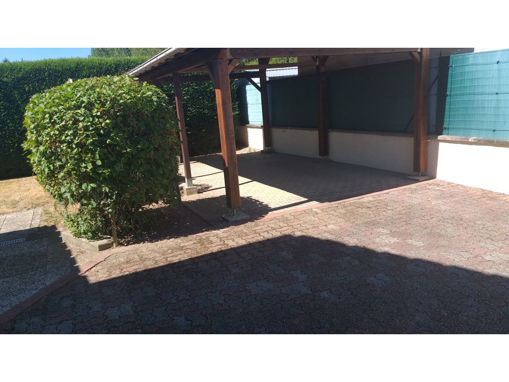 Maison avec jardin