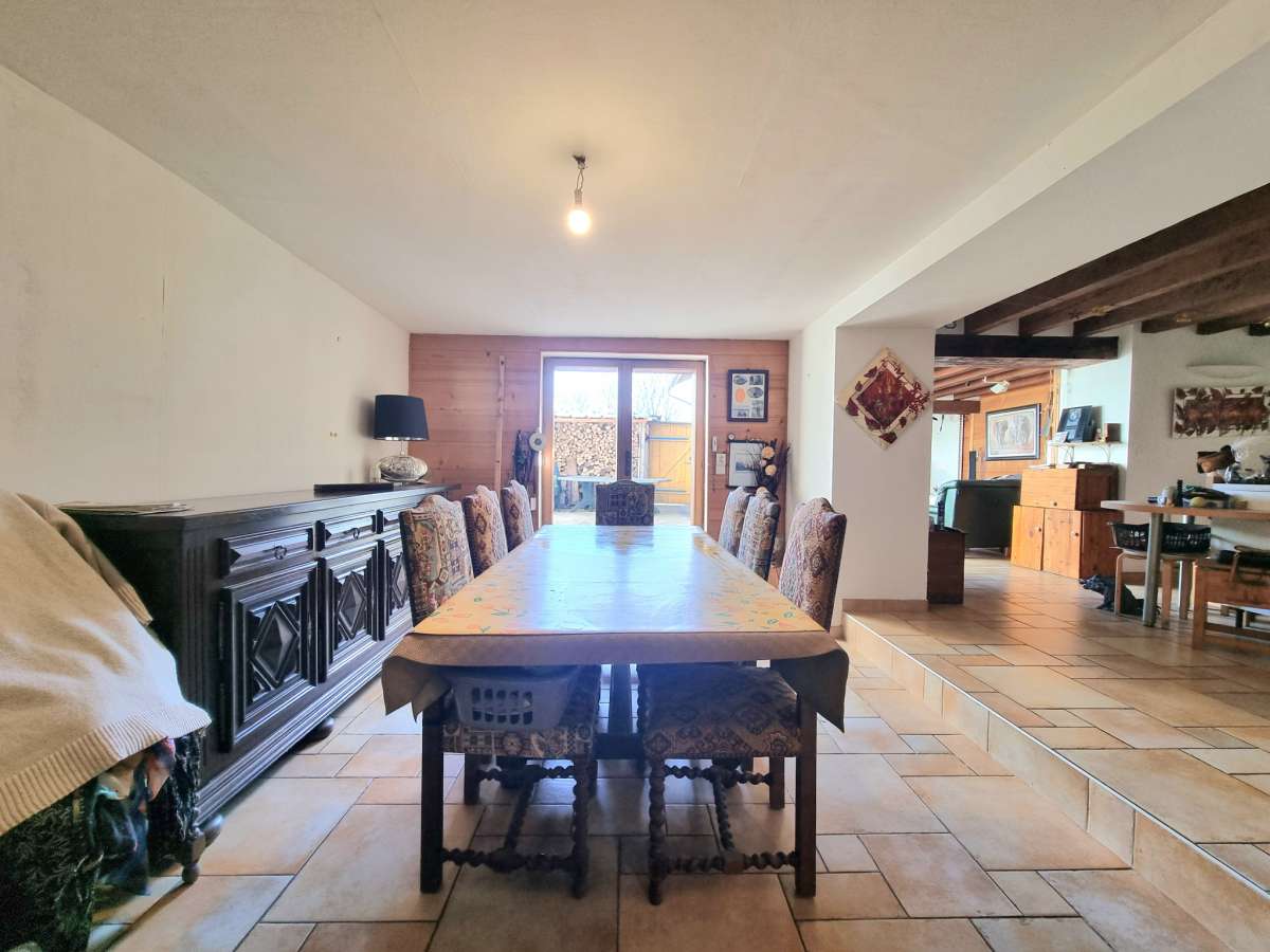 Maison 275 m2 Beaux volumes Domjevin