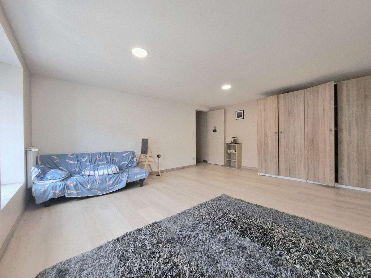 Maison 160 m2 avec dépendance, piscine et jardin - à la campagne