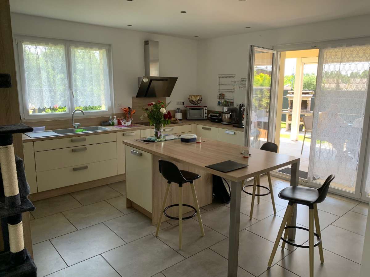 SUPERBE Plain Pieds récent de 200 m2 hab sur 1100 m2 de terrain