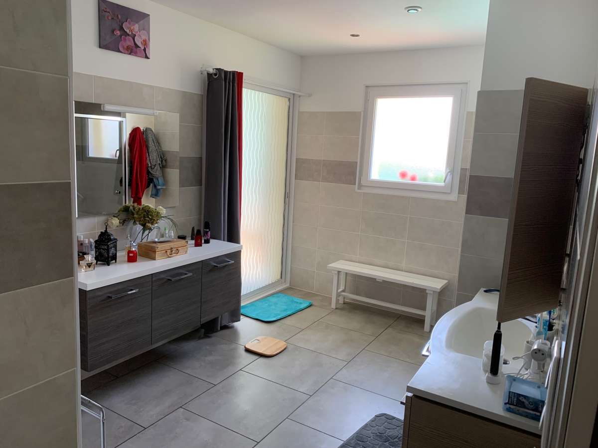 SUPERBE Plain Pieds récent de 200 m2 hab sur 1100 m2 de terrain