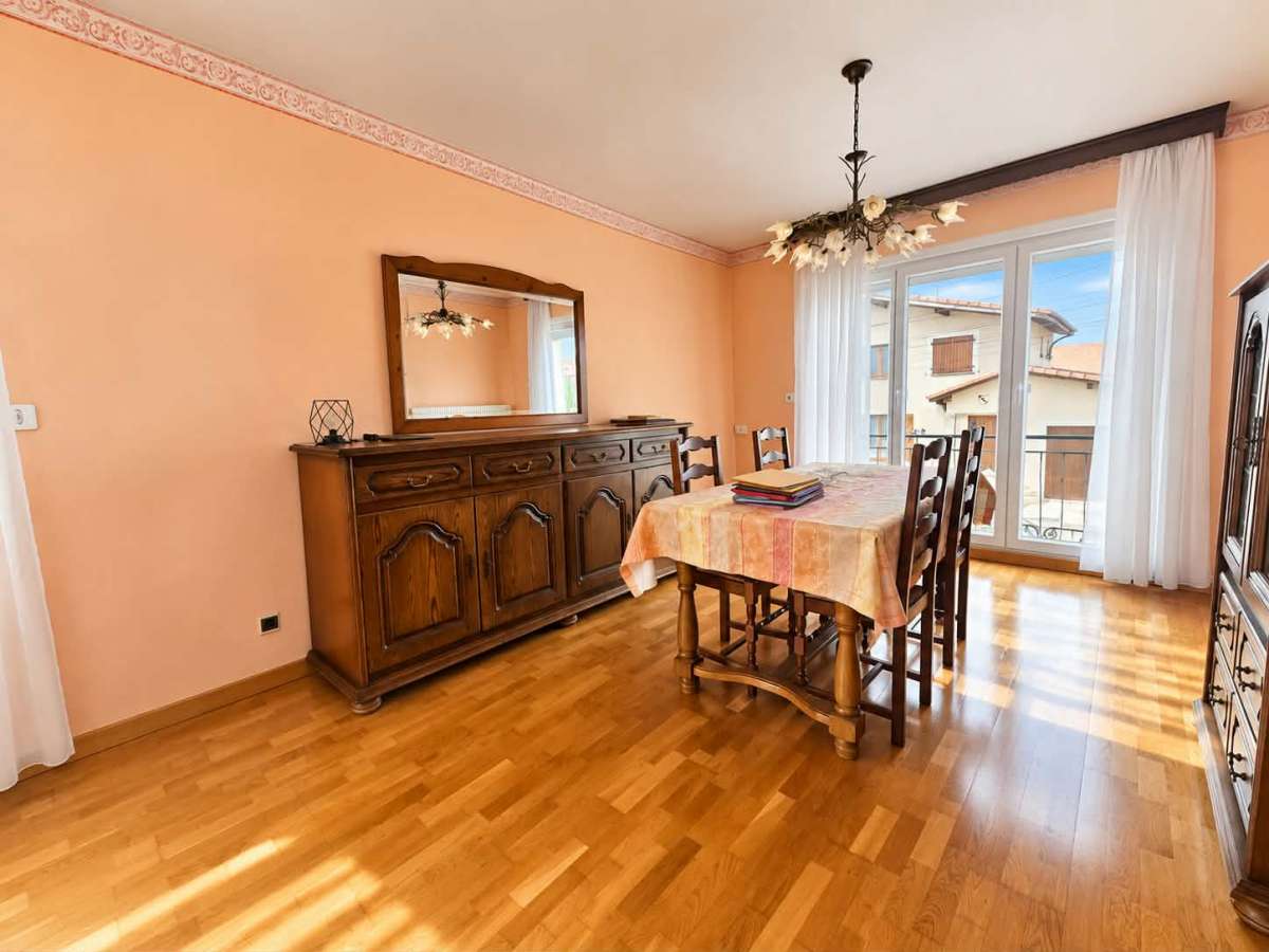 Maison individuelle, 3ch, jardin & garages