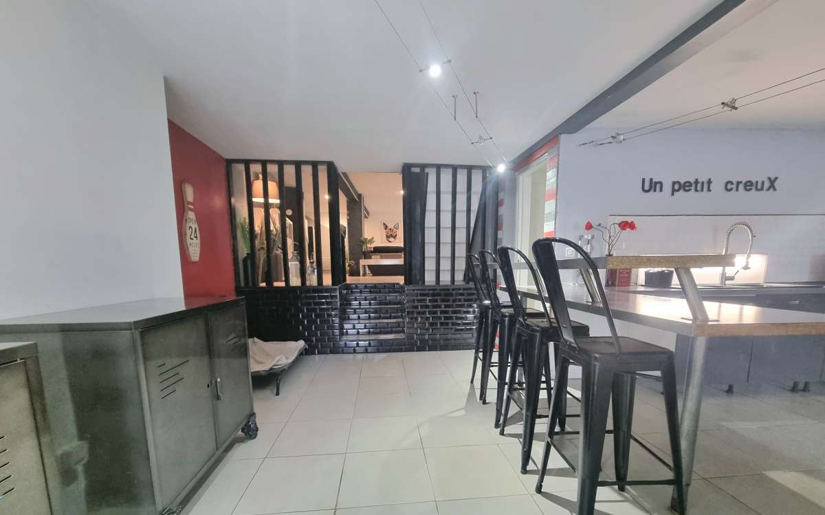 Maison mitoyenne 200 m2, 3 chambres & Terrasse