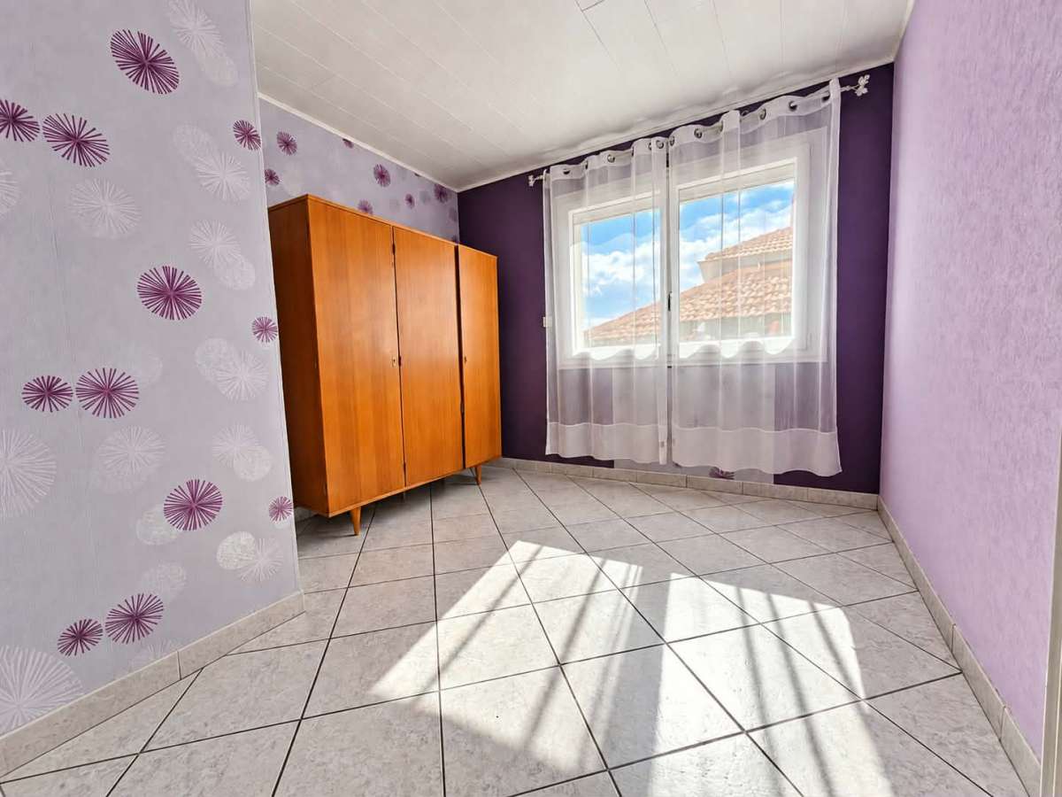 Maison individuelle, 3ch, jardin & garages