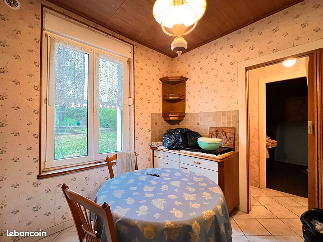 MAISON INDIVIDUELLE sur terrain 900 m2 clos