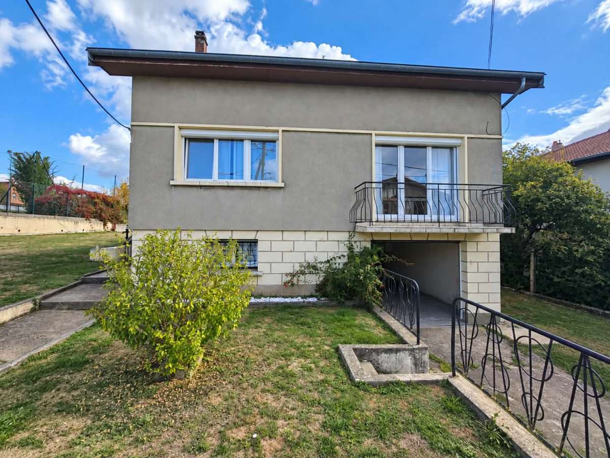 Maison individuelle, 3ch, jardin & garages