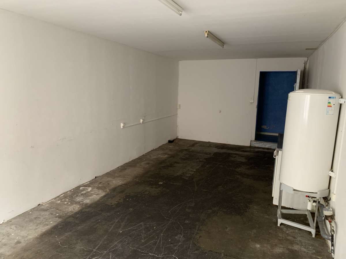 LOCAL COMMERCIAL et/ou BUREAUX