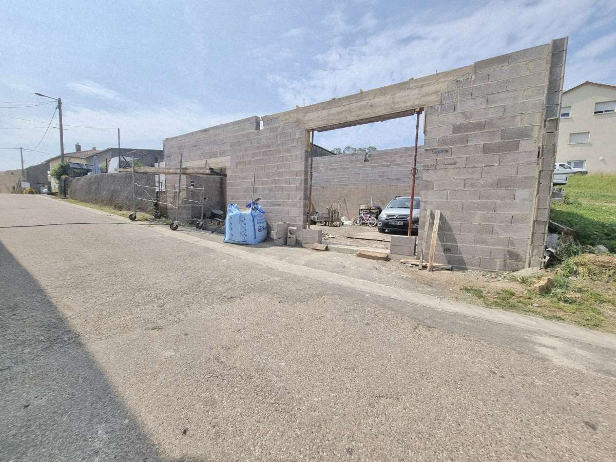 Maison 160 m2 avec dépendance, piscine et jardin - à la campagne