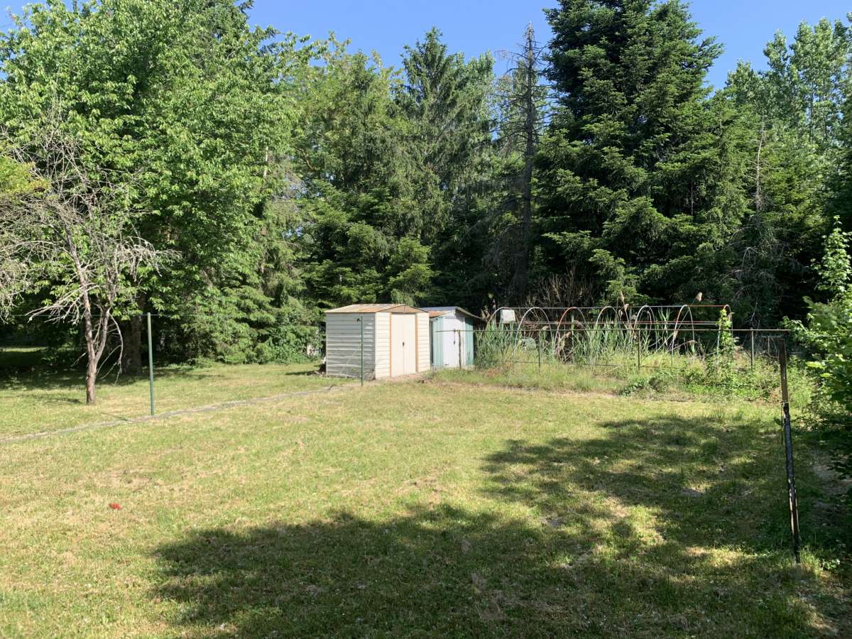 Pavillon individuel sur vaste terrain