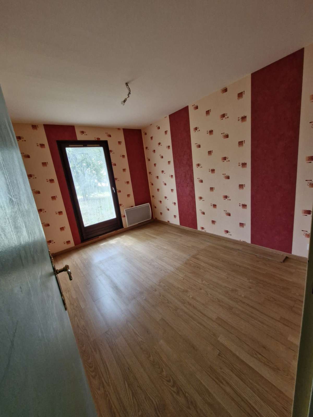 NOUVEAU! Maison individuelle de Plain-pied SUR CHÂTEAU-SALIN