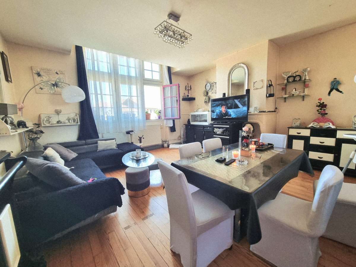 Appartement 3 pièces 90 m2 1er étage avec jardin et cave