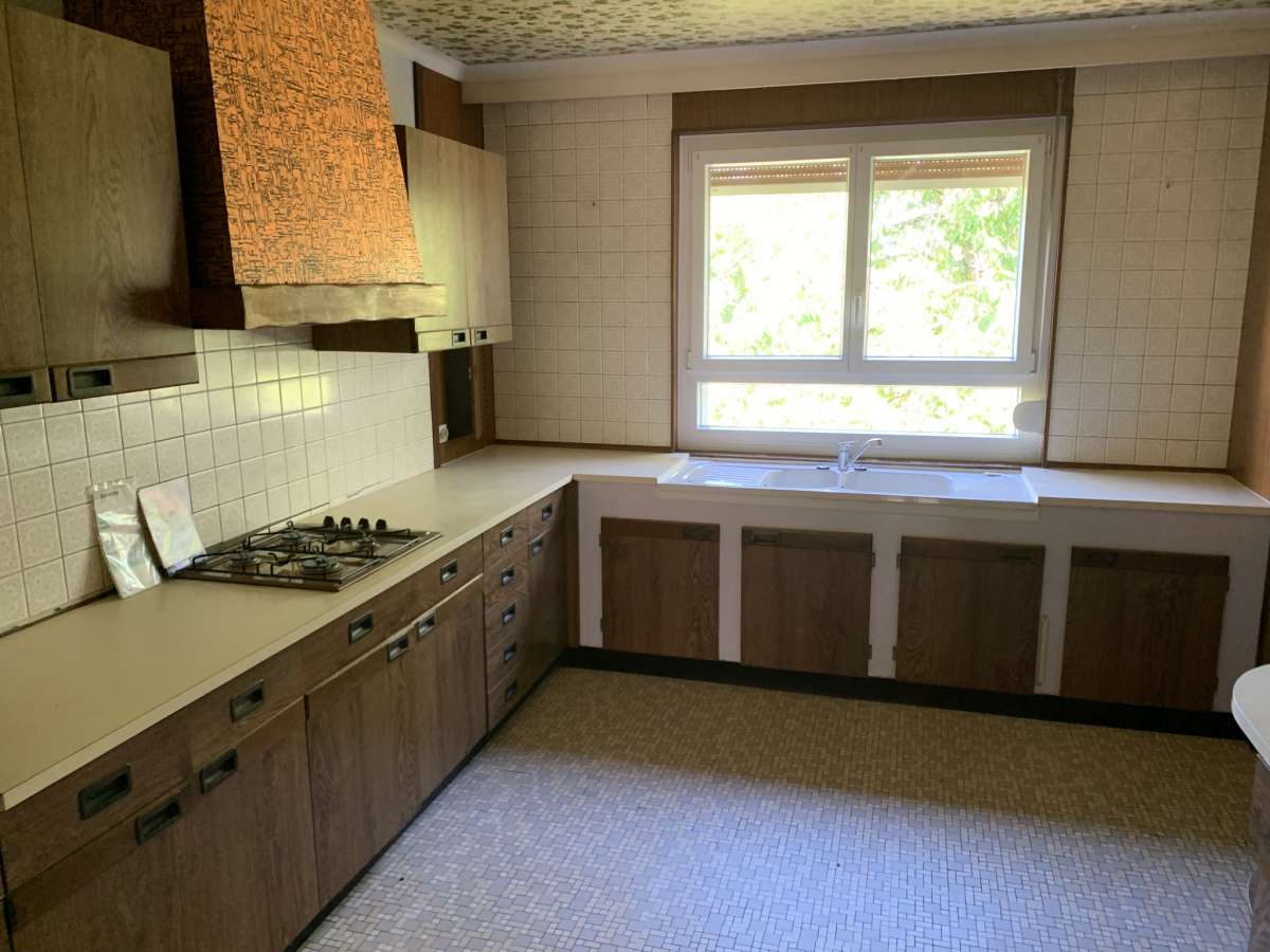 PLAIN PIEDS de 117 m2 sur sous-sol complet