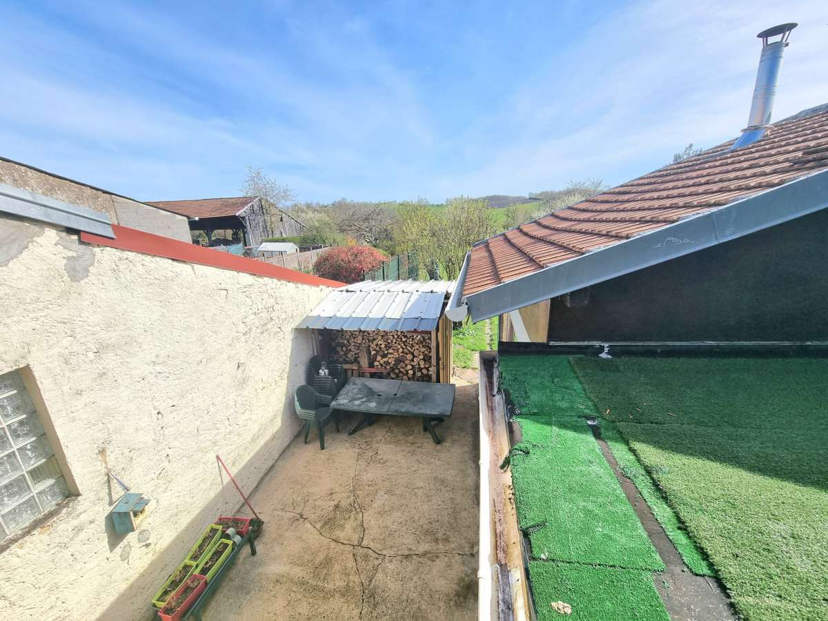 Maison 275 m2 Beaux volumes Domjevin