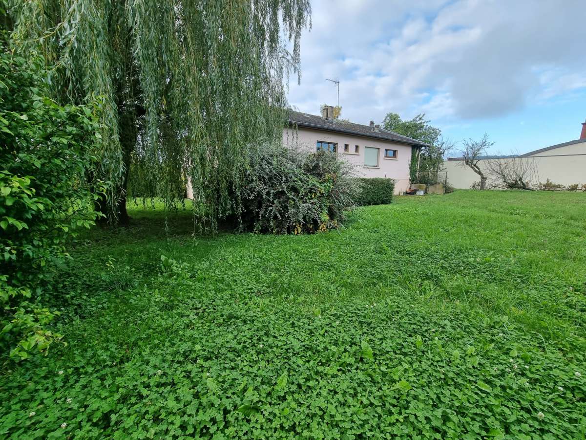 Maison familiale 4 chambres sur terrain de 1600 m2