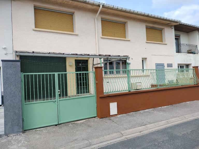 APPARTEMENT avec terrasse et garage