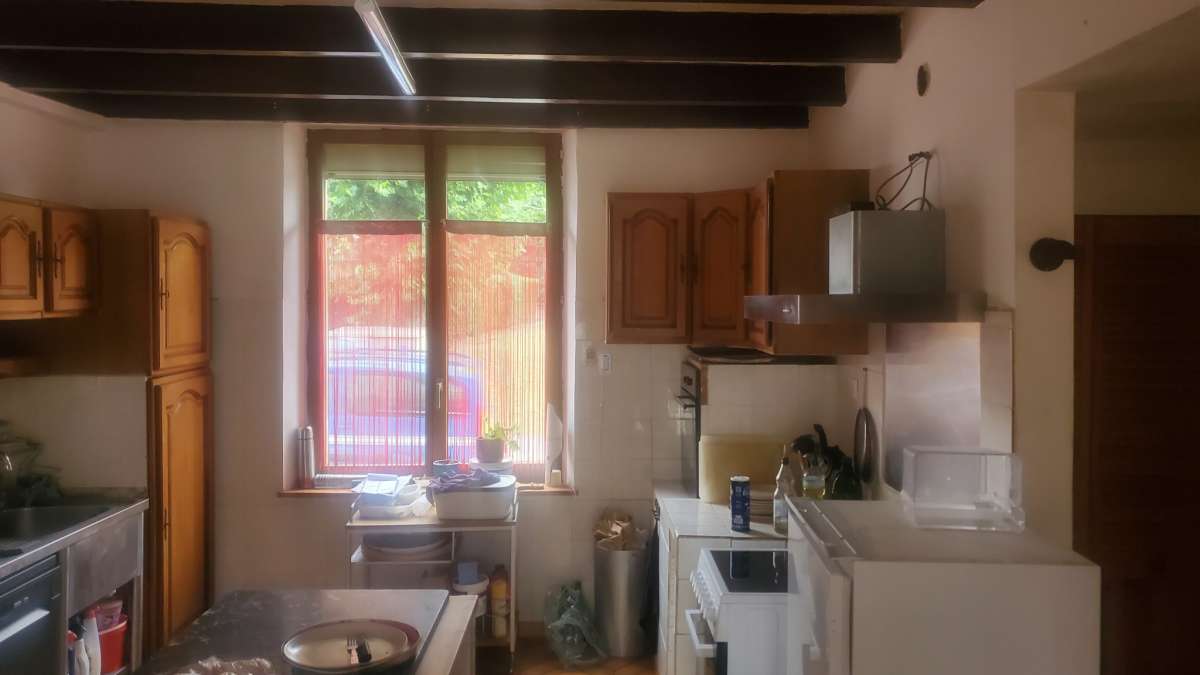 Maison de village avec gros volumes
