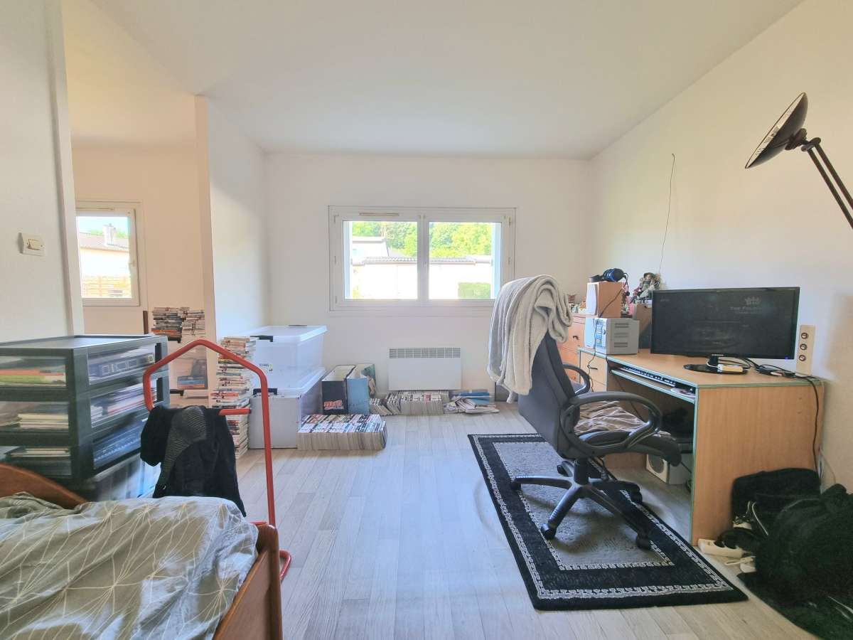 Studio 36 m2   Rez-de-chaussée   Petite copropriété
